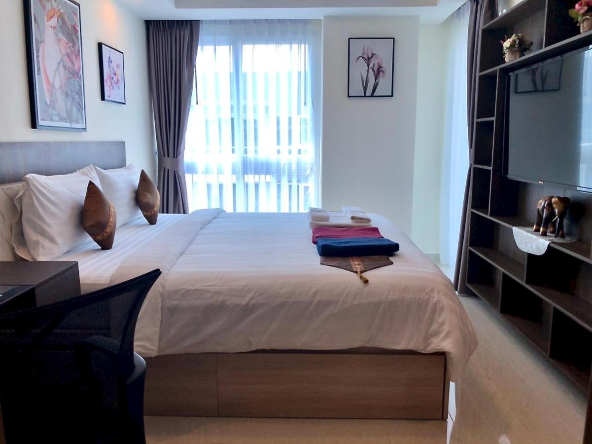 Luxury Business Suits In Grand Avenue By Pattaya City Estates Eksteriør bilde