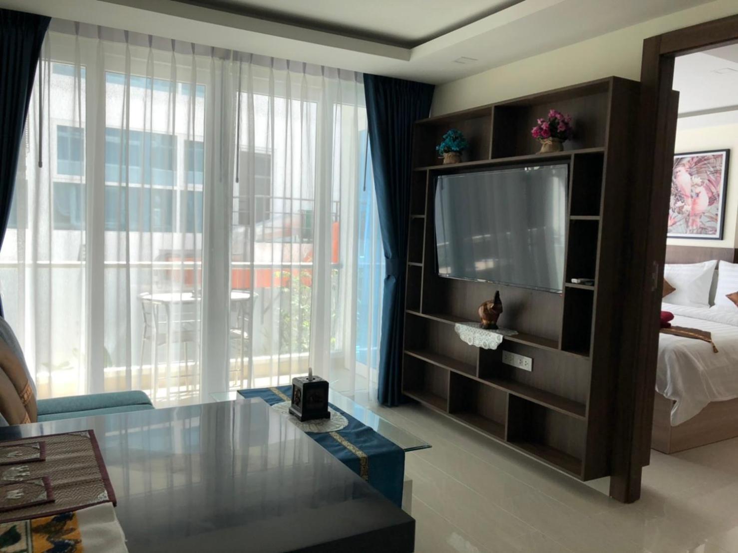 Luxury Business Suits In Grand Avenue By Pattaya City Estates Eksteriør bilde