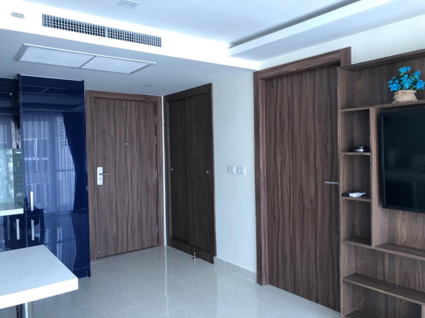 Luxury Business Suits In Grand Avenue By Pattaya City Estates Eksteriør bilde