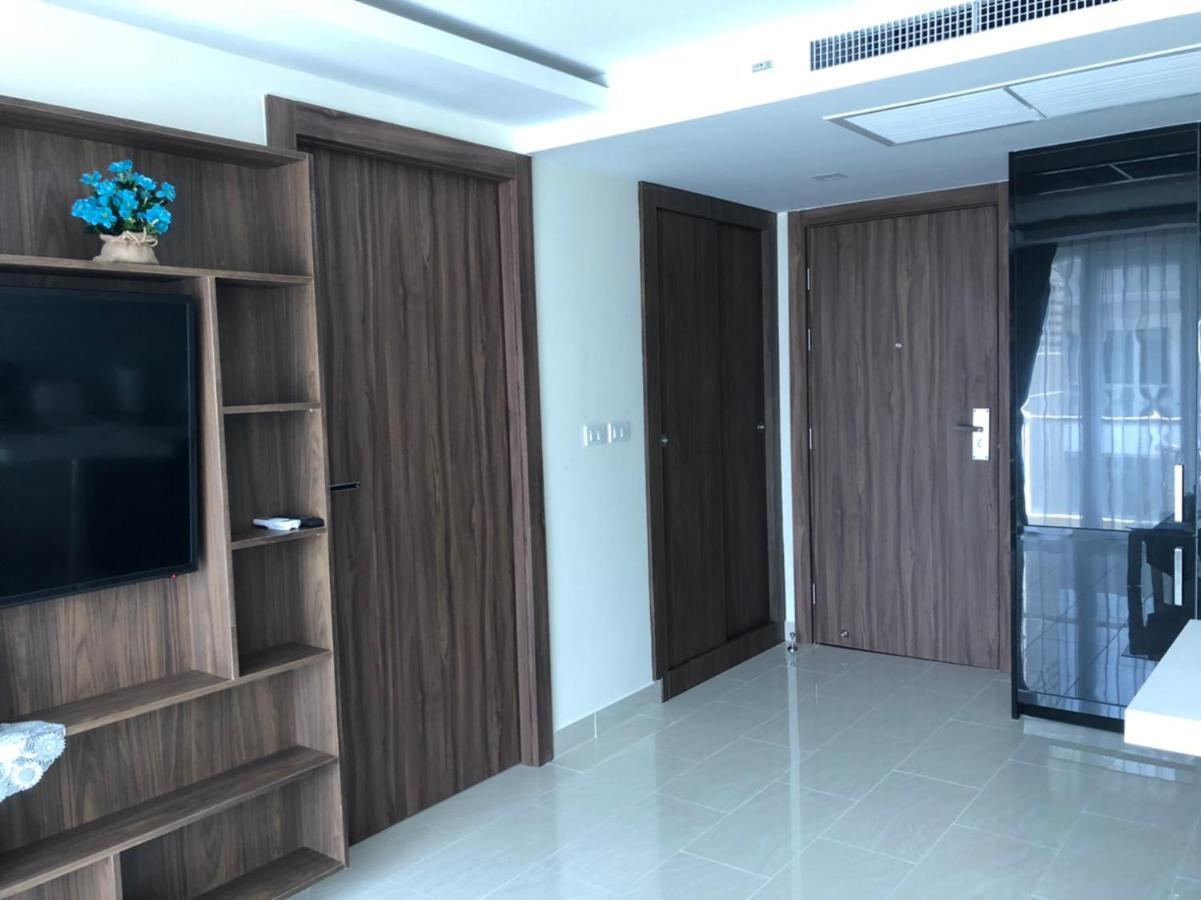 Luxury Business Suits In Grand Avenue By Pattaya City Estates Eksteriør bilde