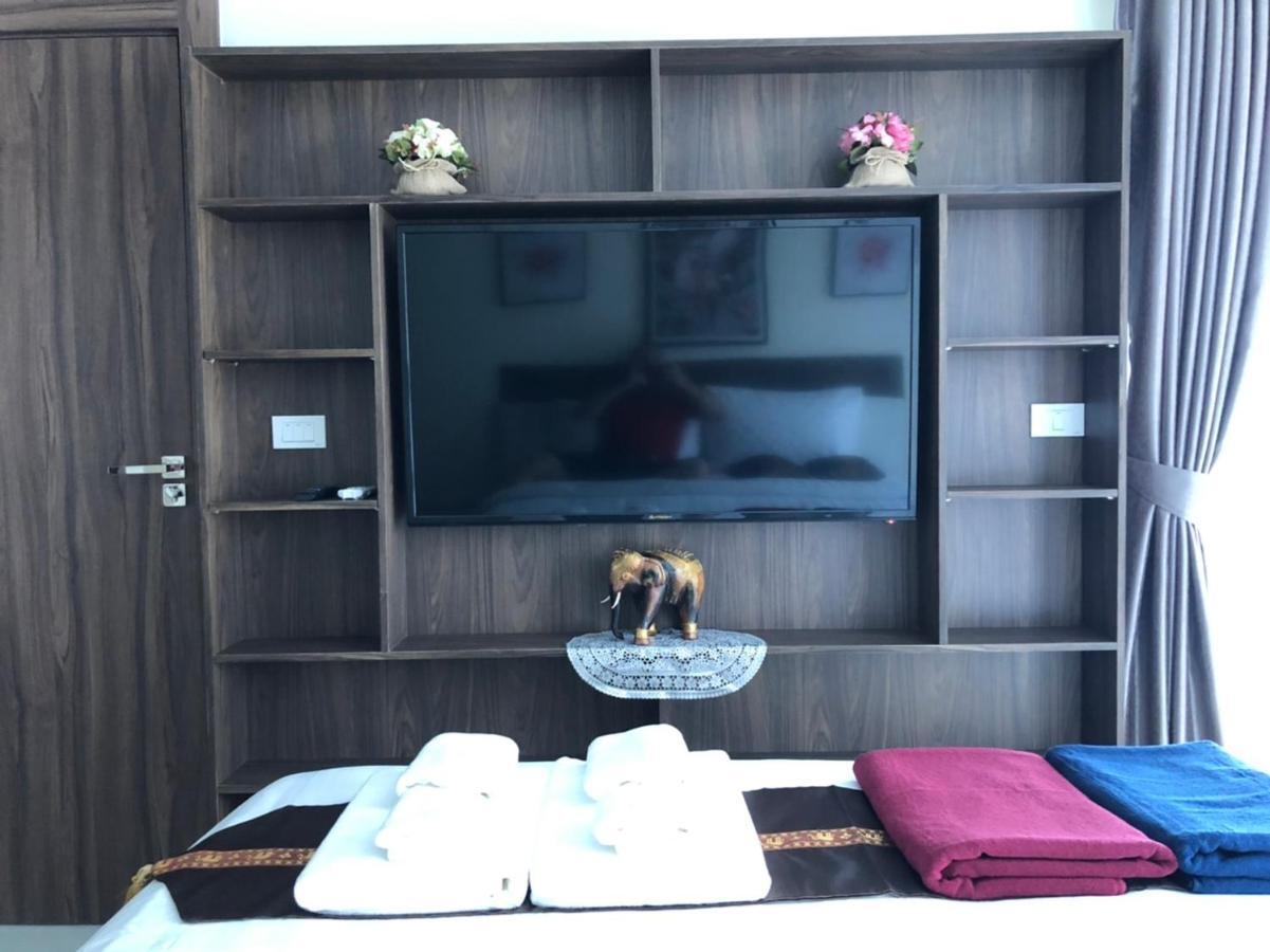 Luxury Business Suits In Grand Avenue By Pattaya City Estates Eksteriør bilde